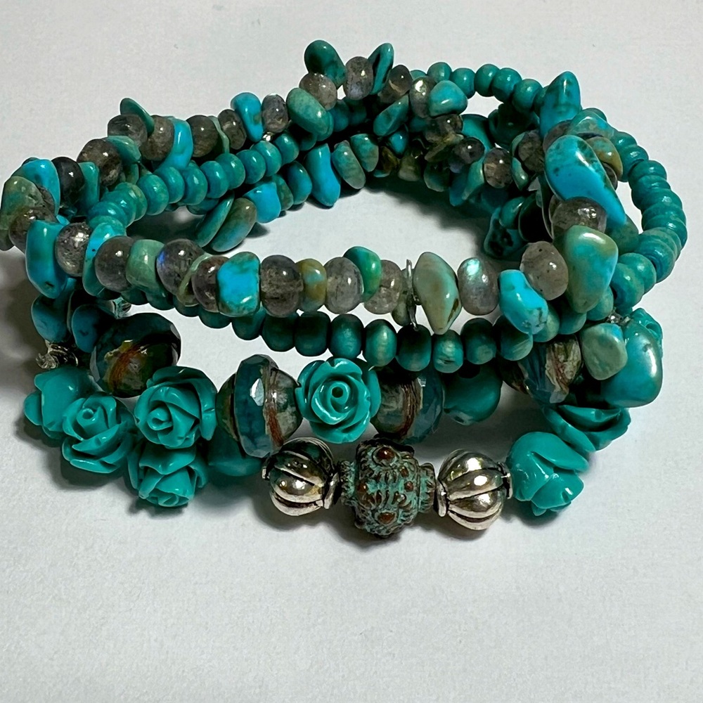 TURQUOISE and LABRADORITE handmade bracelets. Breaded stretchy stackable blue
